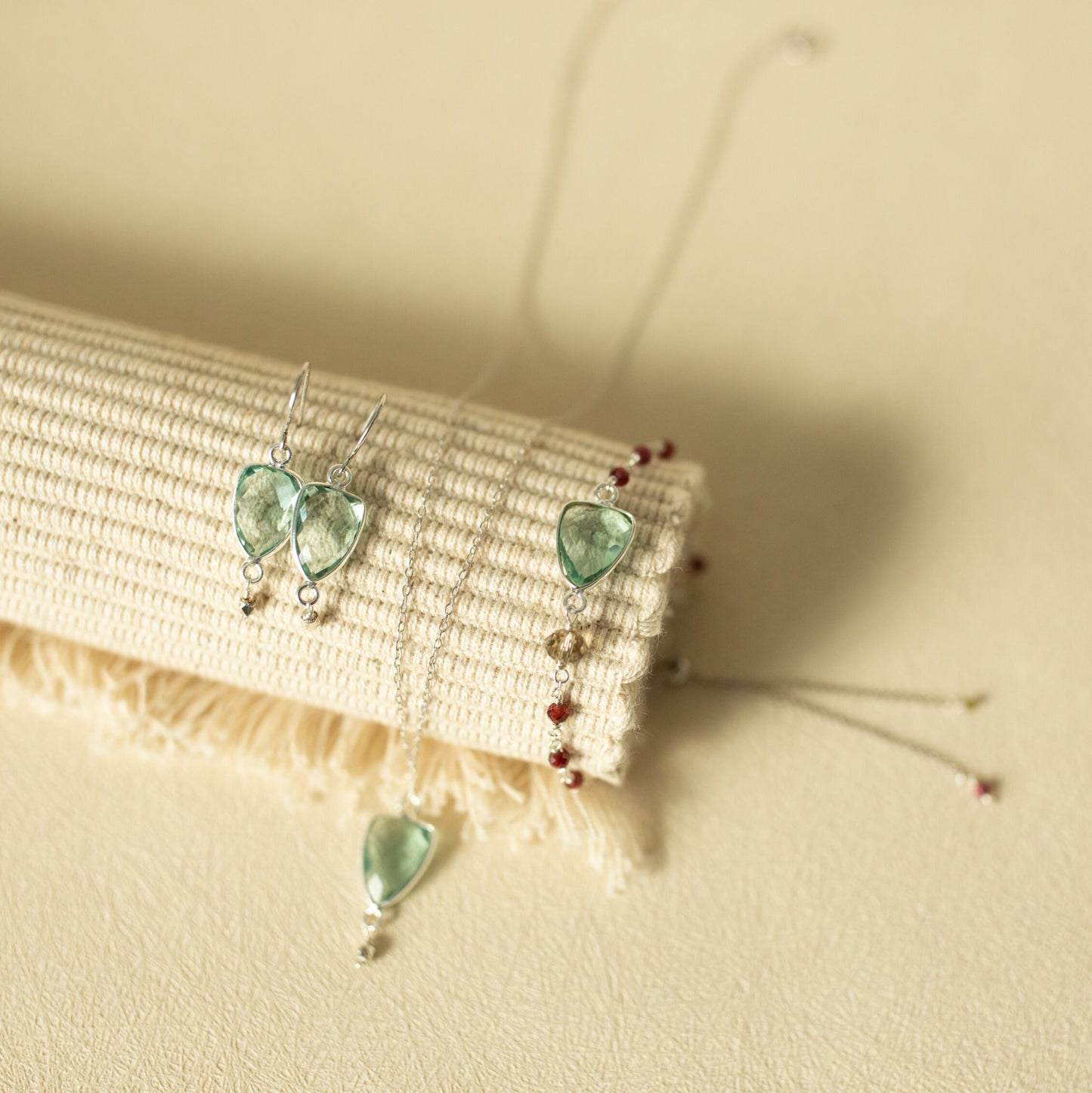 Green Amethyst Gold Isla Necklace